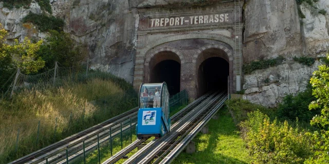 Le Tréport, zwischen Meer und Klippen